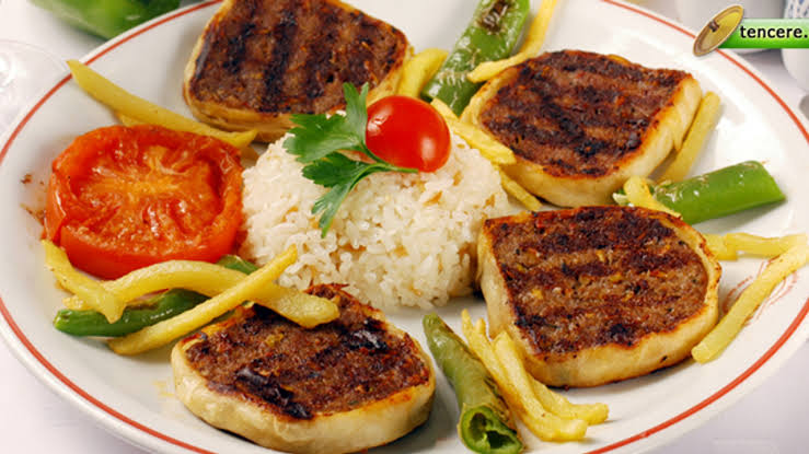 Yufkalı köfte